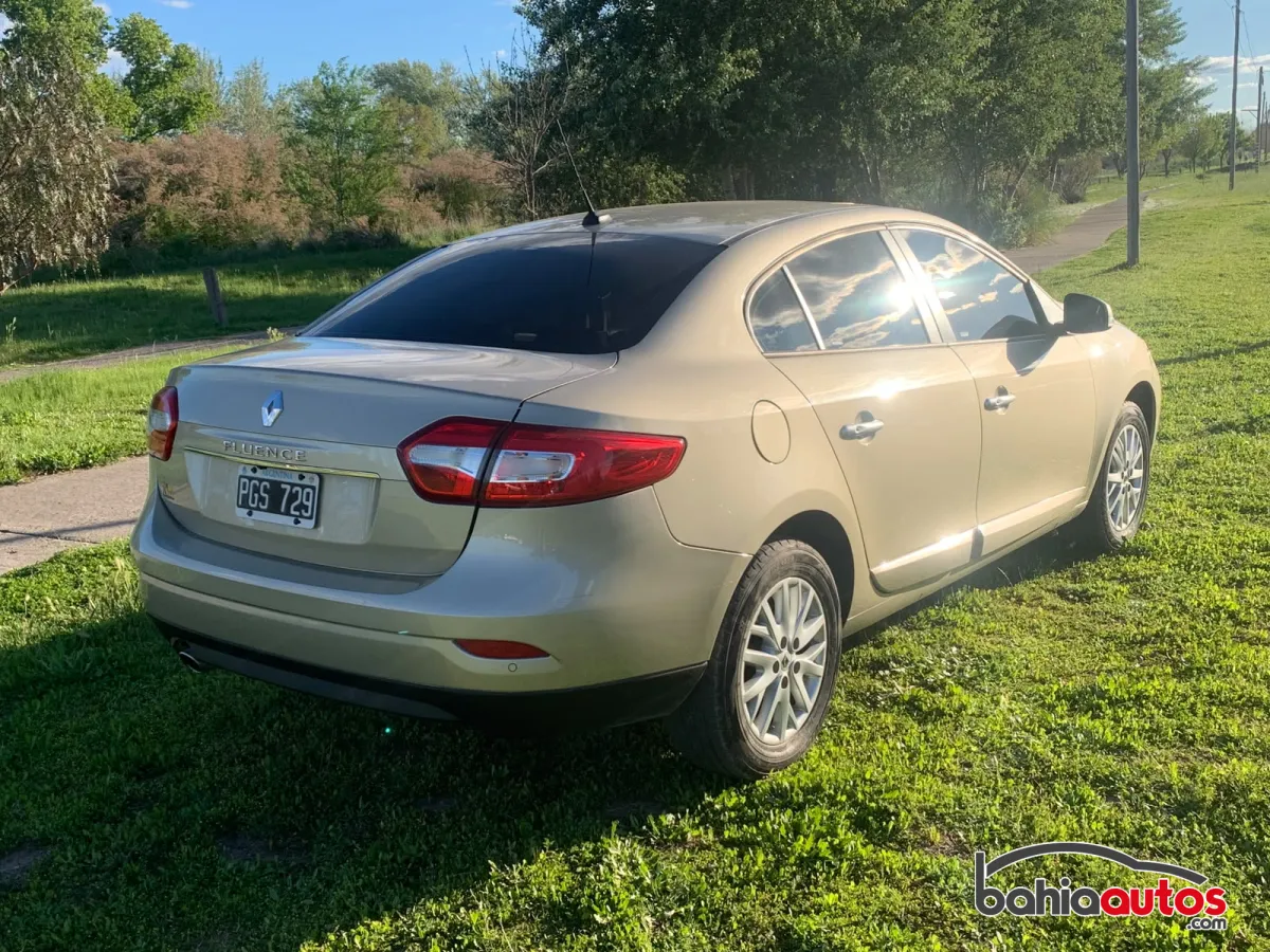 Renault Fluence 2015 usado en Bahía Blanca - foto 11