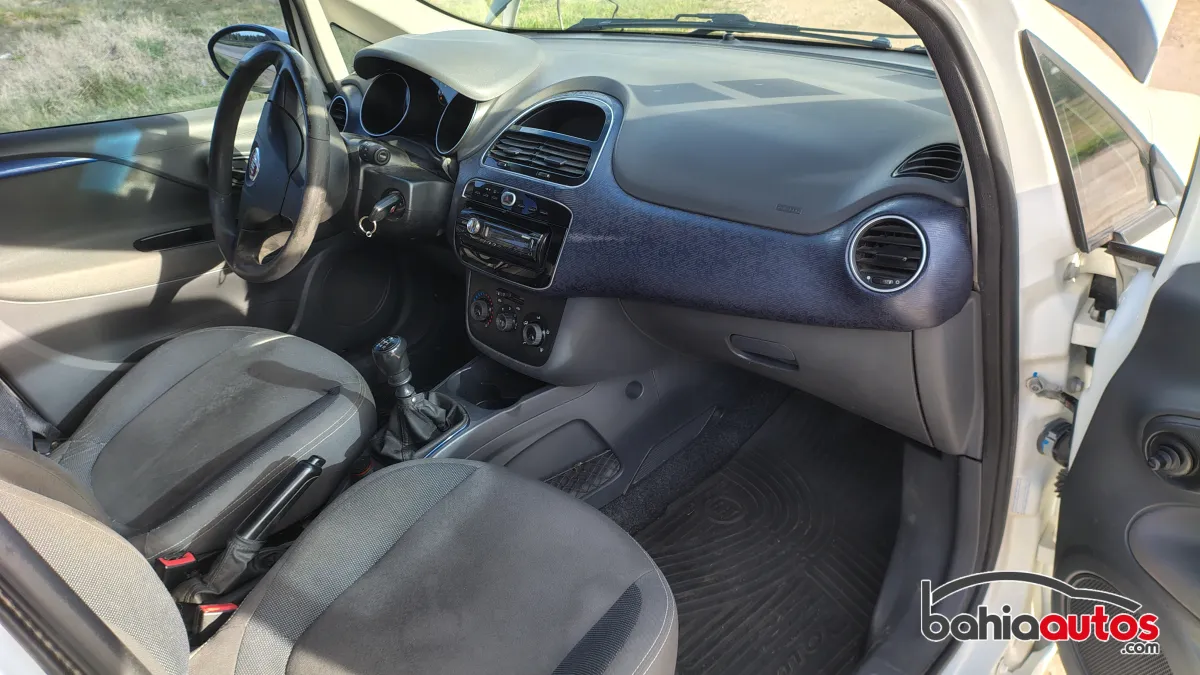 Fiat Punto 2013 usado en Bahía Blanca - foto 4