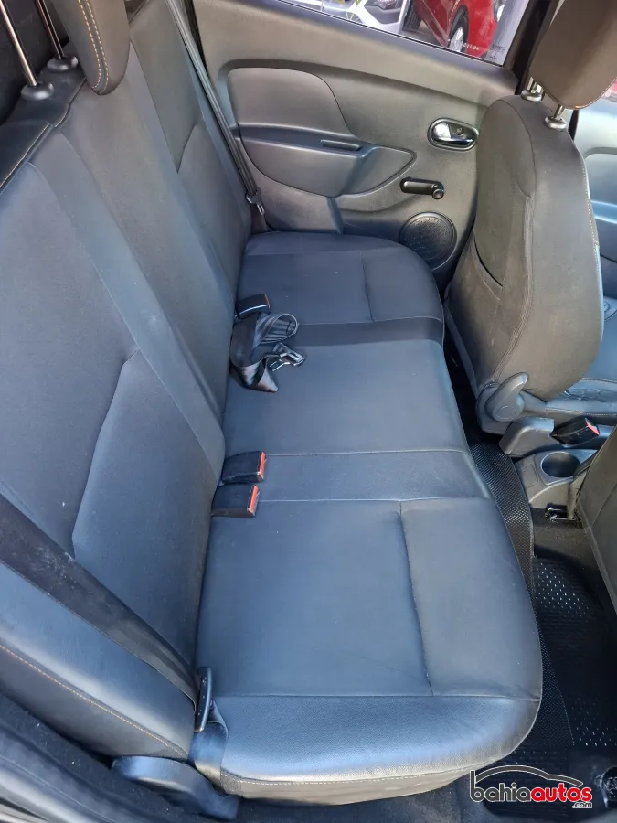 Renault Sandero Stepway 2015 usado en Bahía Blanca - foto 4